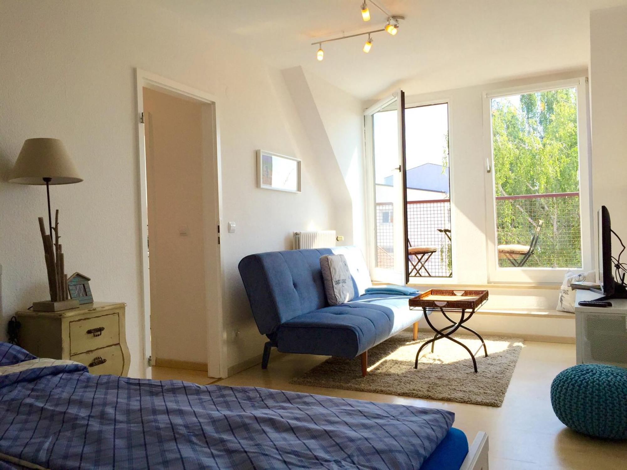 Apartment With Mini Balcony *